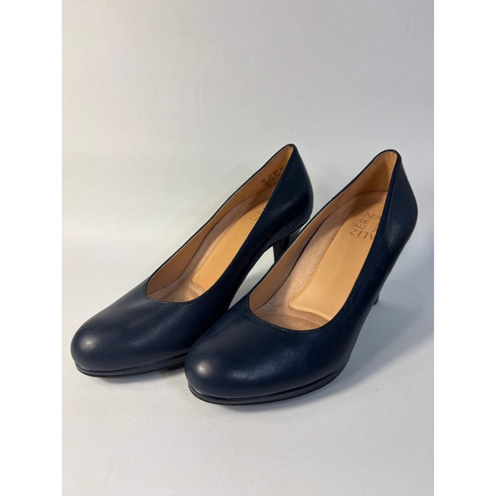 Naturalizer Navy Pump Size 7W